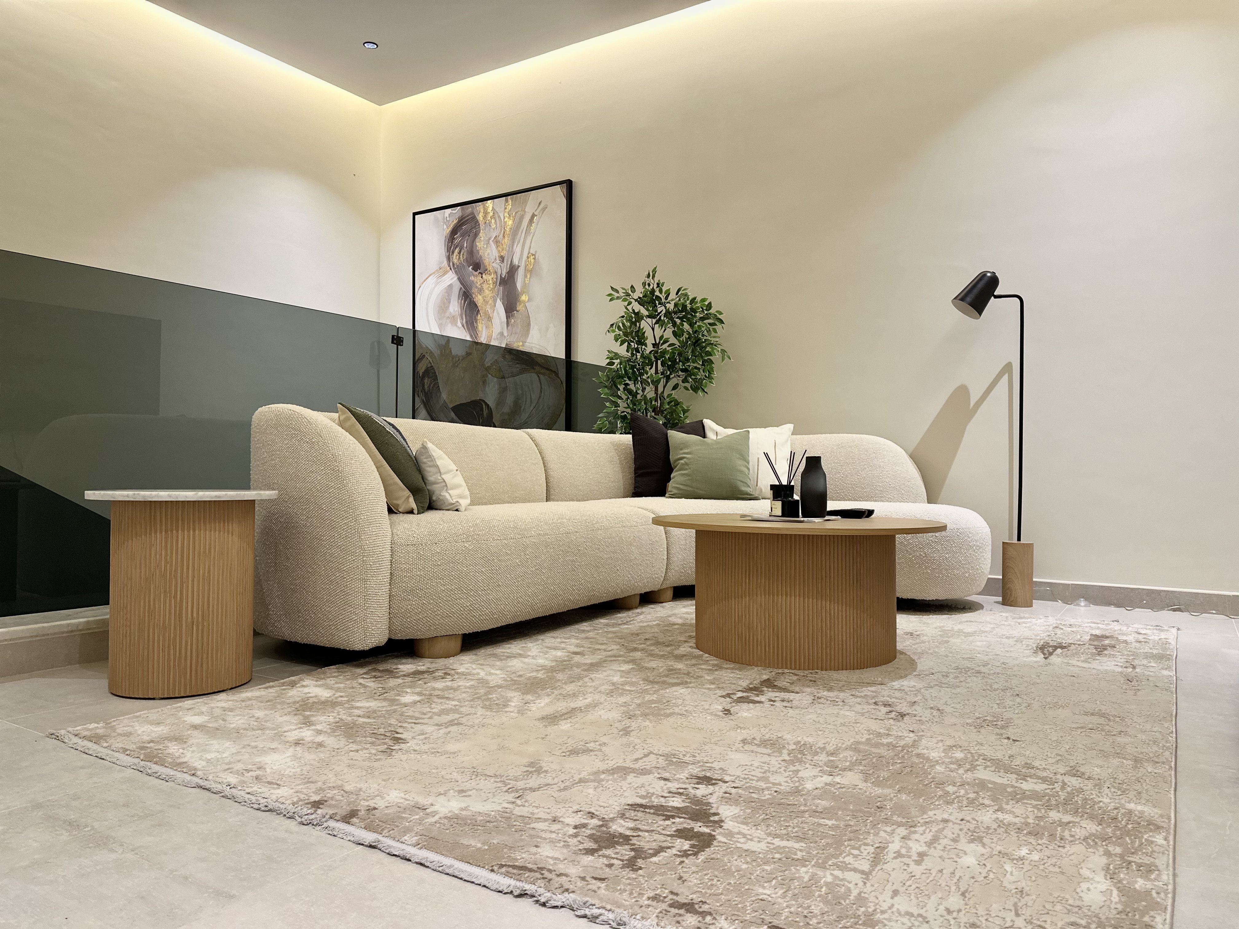 Waterfall View: Stunning Duplex — living area